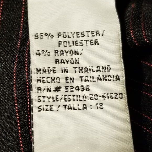 Business Pants Suit - Picture 4 of 5